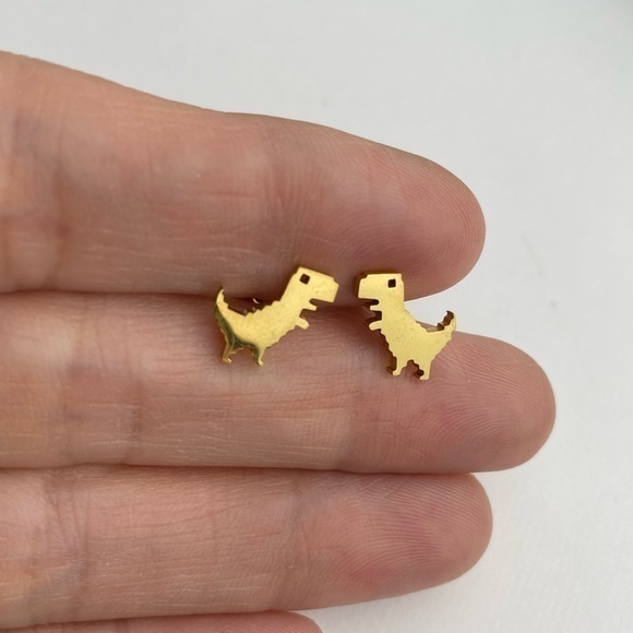 Gold tone stainless steel T Rex dinosaur stud earrings - Picture 1 of 2